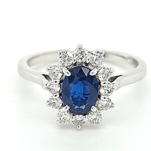 18 CARAT WHITE GOLD SAPPHIRE & DIAMOND CLUSTER RING