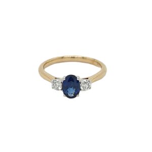 18 CARAT SAPPHIRE & DIAMOND RING