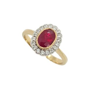 18CT YELLOW GOLD RUBY & DIAMOND CLUSTER RING