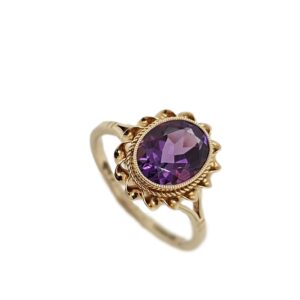 9CT YELLOW GOLD AMETHYST RING
