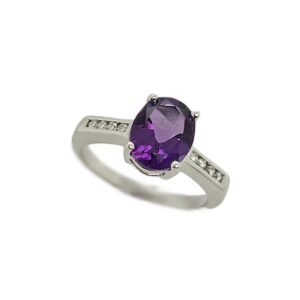 9CT WHITE GOLD AMETHYST & DIAMOND RING