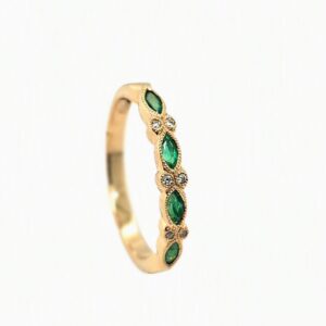 9CT YELLOW GOLD EMERALD & DIAMOND HALF ETERNITY RING
